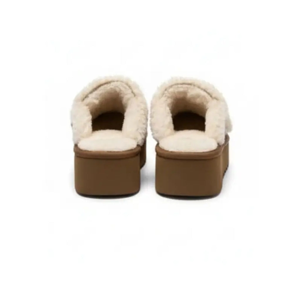 UGG Trisha Fluffy Platform Scuff