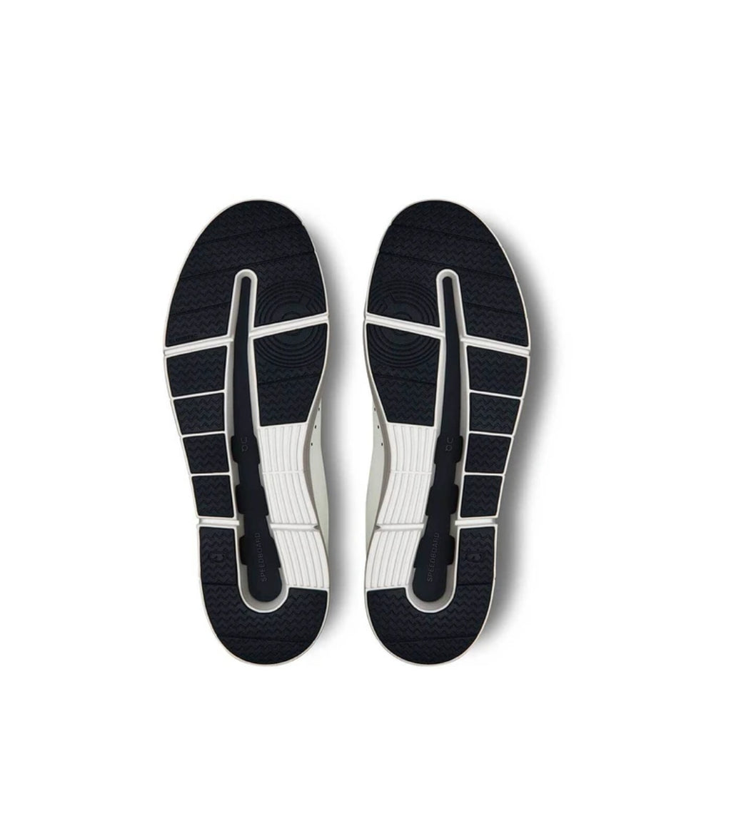 ON  Running THE ROGER Advantage 2 Sneaker White