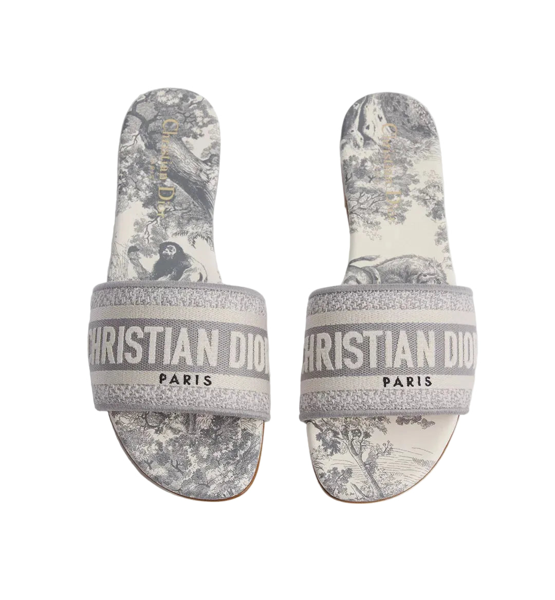 Christian Dior Dway Slide
Gray Embroidered Cotton and Toile de Jouy Motif