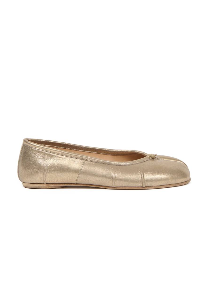 Maison Margiela Tabi Ballerina
Cream Gold (Women's)