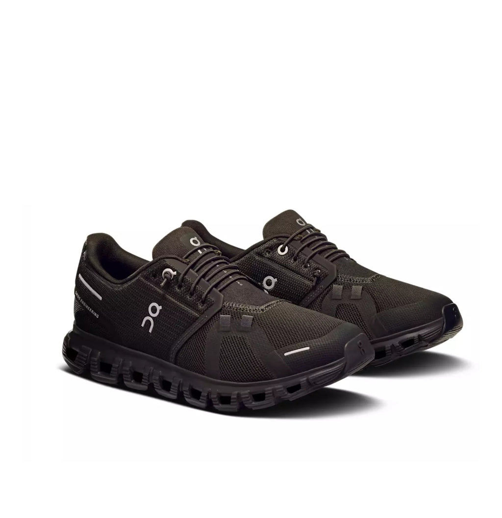 On Running Cloud 6 'Triple Black'