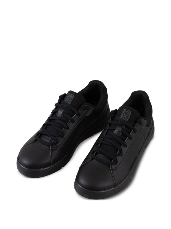 On Running The Roger Advantage Black
