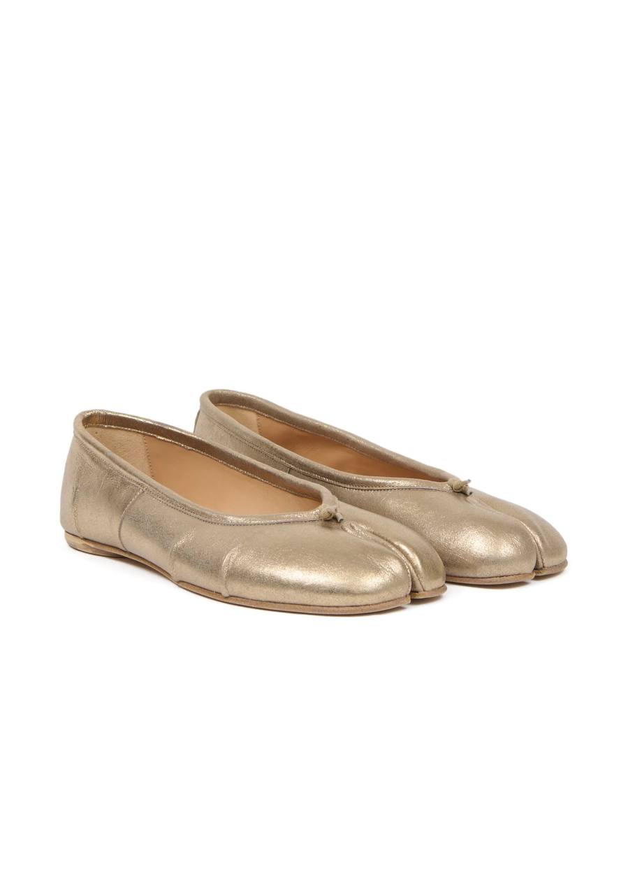 Maison Margiela Tabi Ballerina
Cream Gold (Women's)