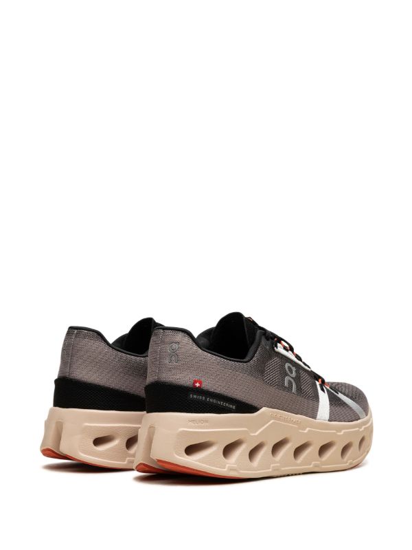 On running cloude clipse fade sand
