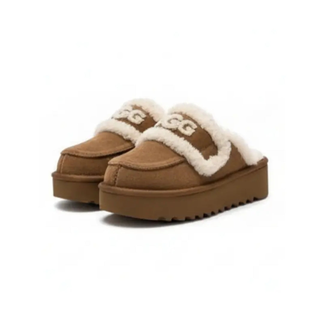 UGG Trisha Fluffy Platform Scuff