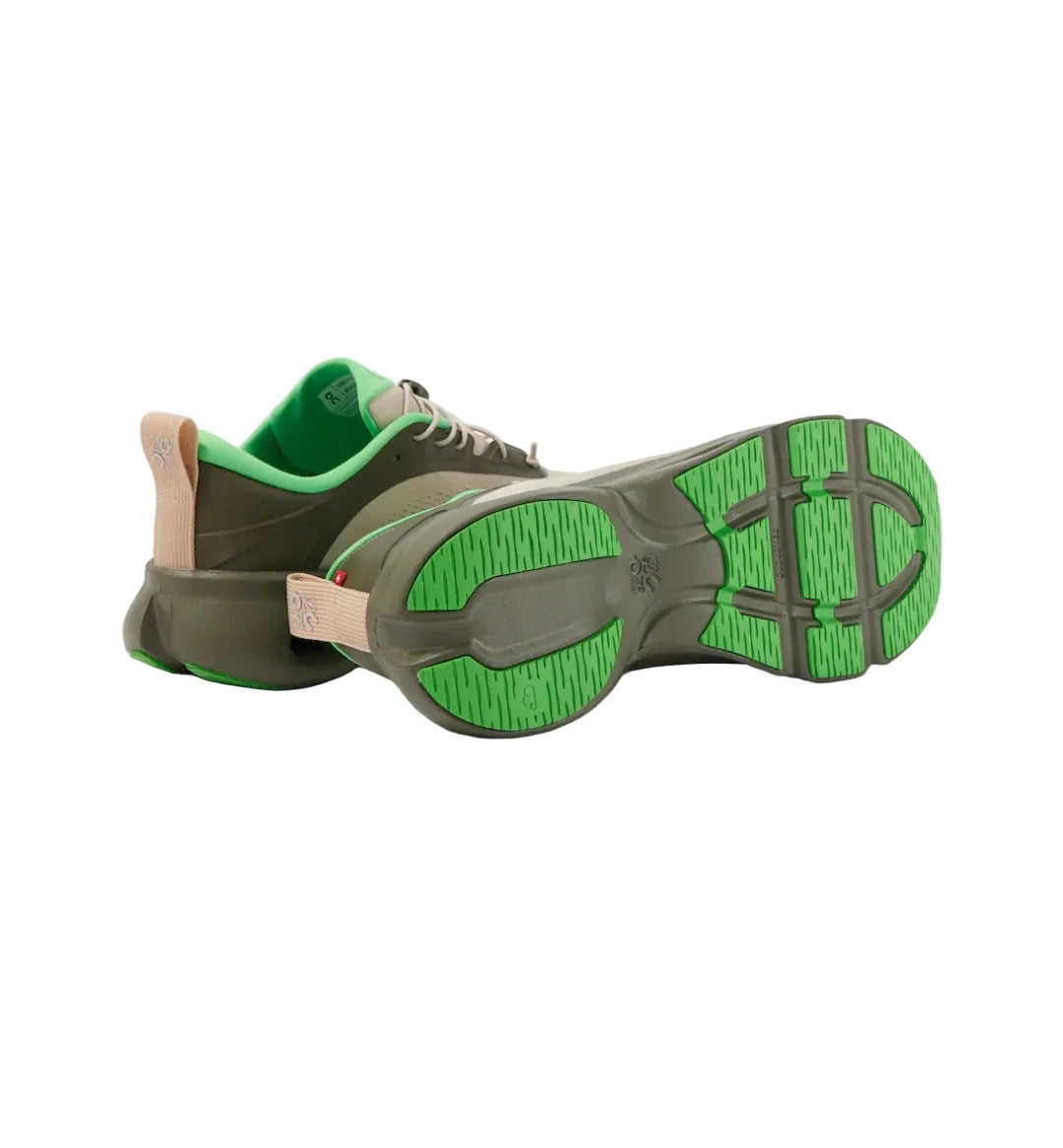 On Running Cloud solo
Loewe Khaki Green Sand