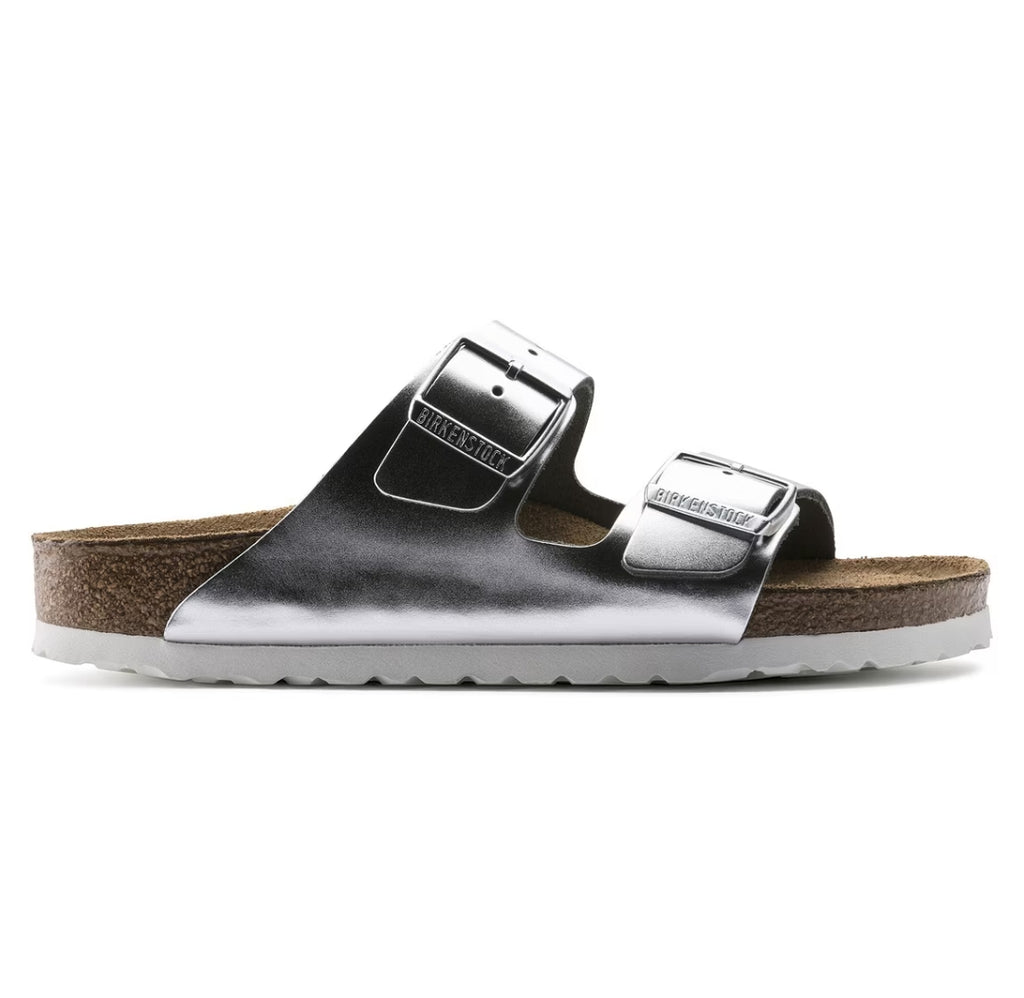 Birkenstock Arizona soft sole
genuine leather Silver with a metallic sheen