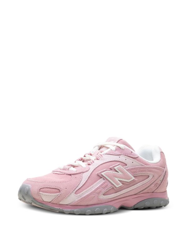 New Balance 204L Pastel Pink