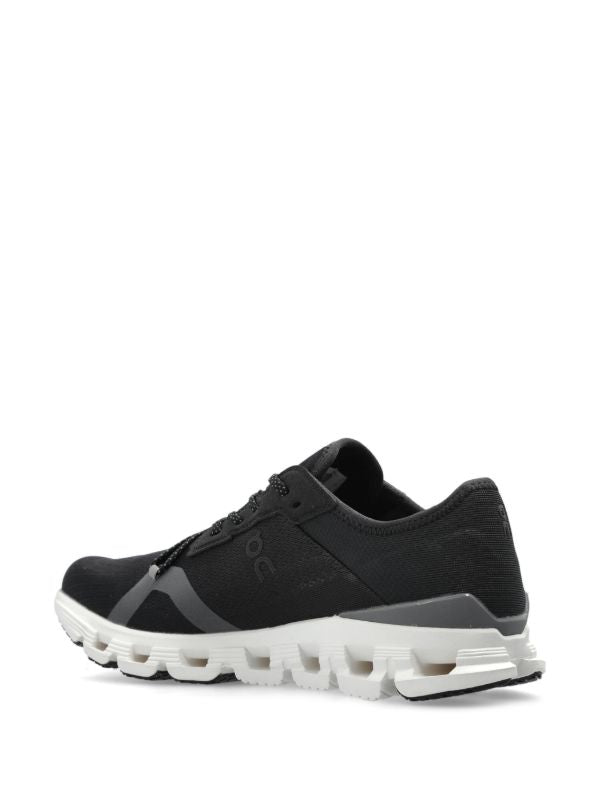 On running Cloud X 4 AD sneakers