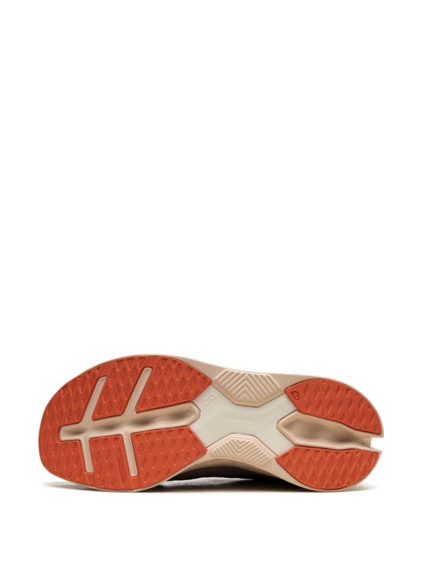 On running cloude clipse fade sand