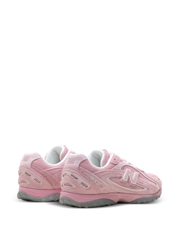 New Balance 204L Pastel Pink